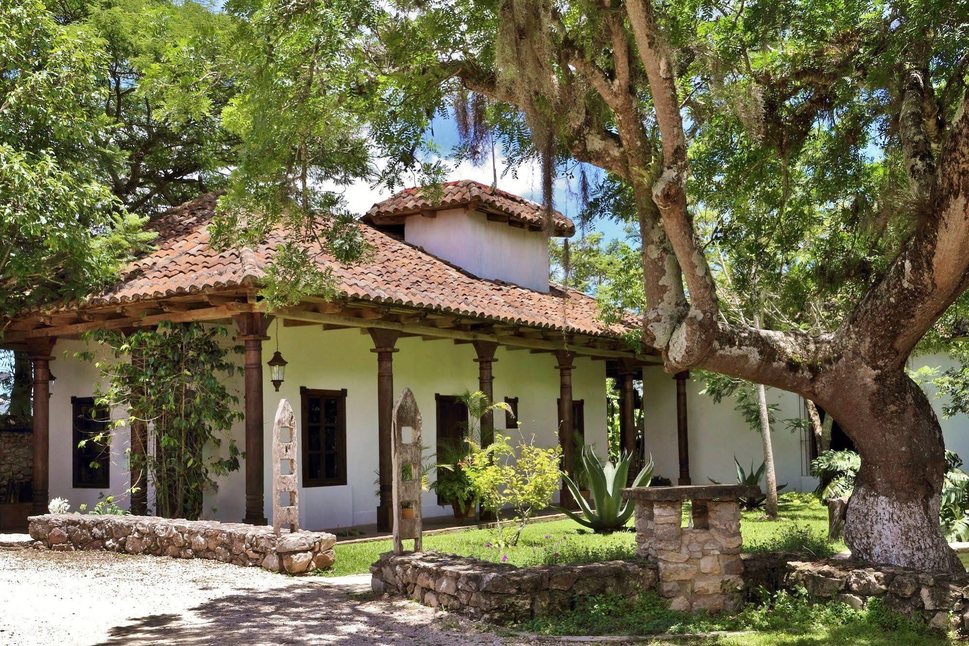 Parador-Museo Santa Maria La Trinitaria 외부 사진